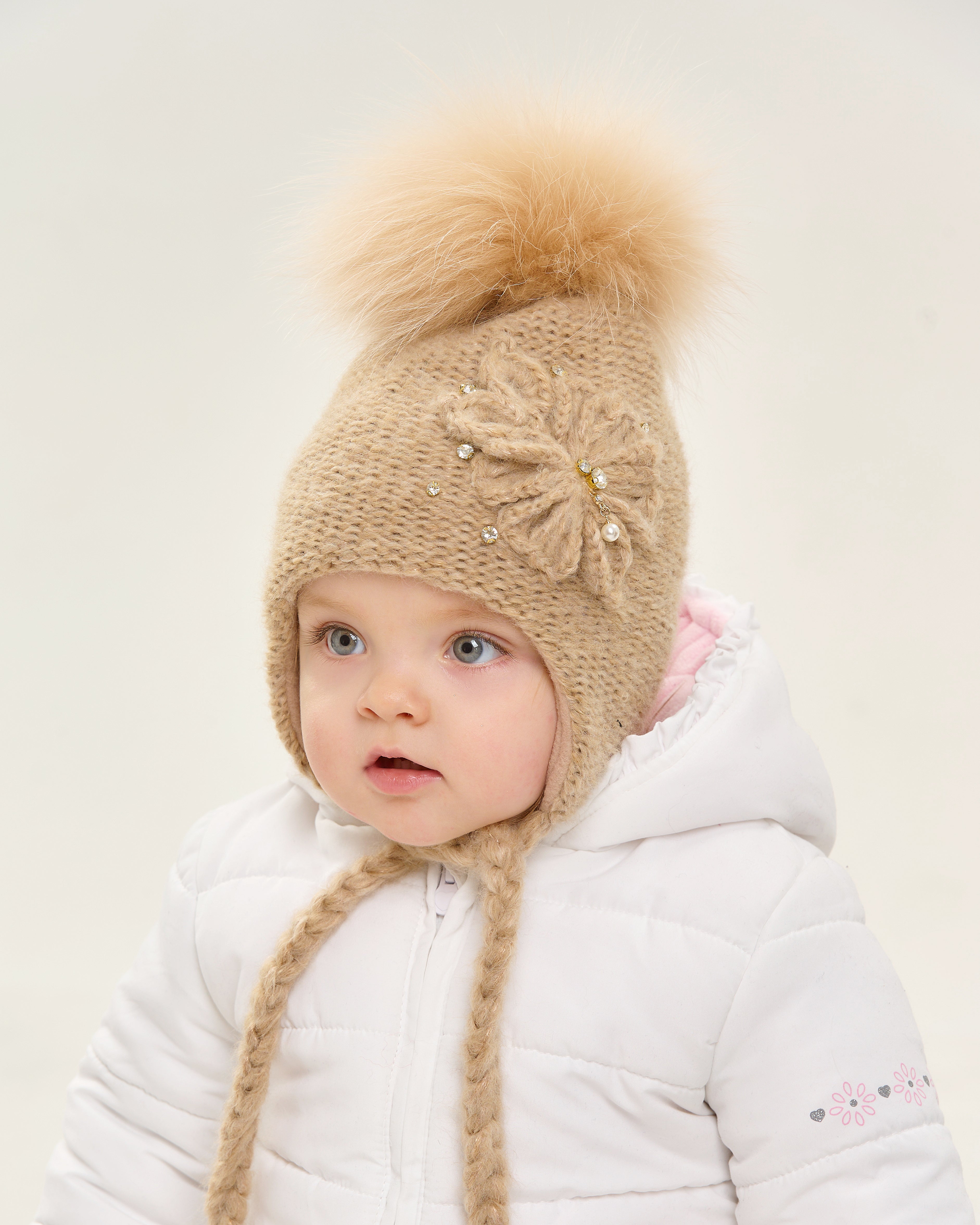 Nikola.29ПЄ (Hat with ties)