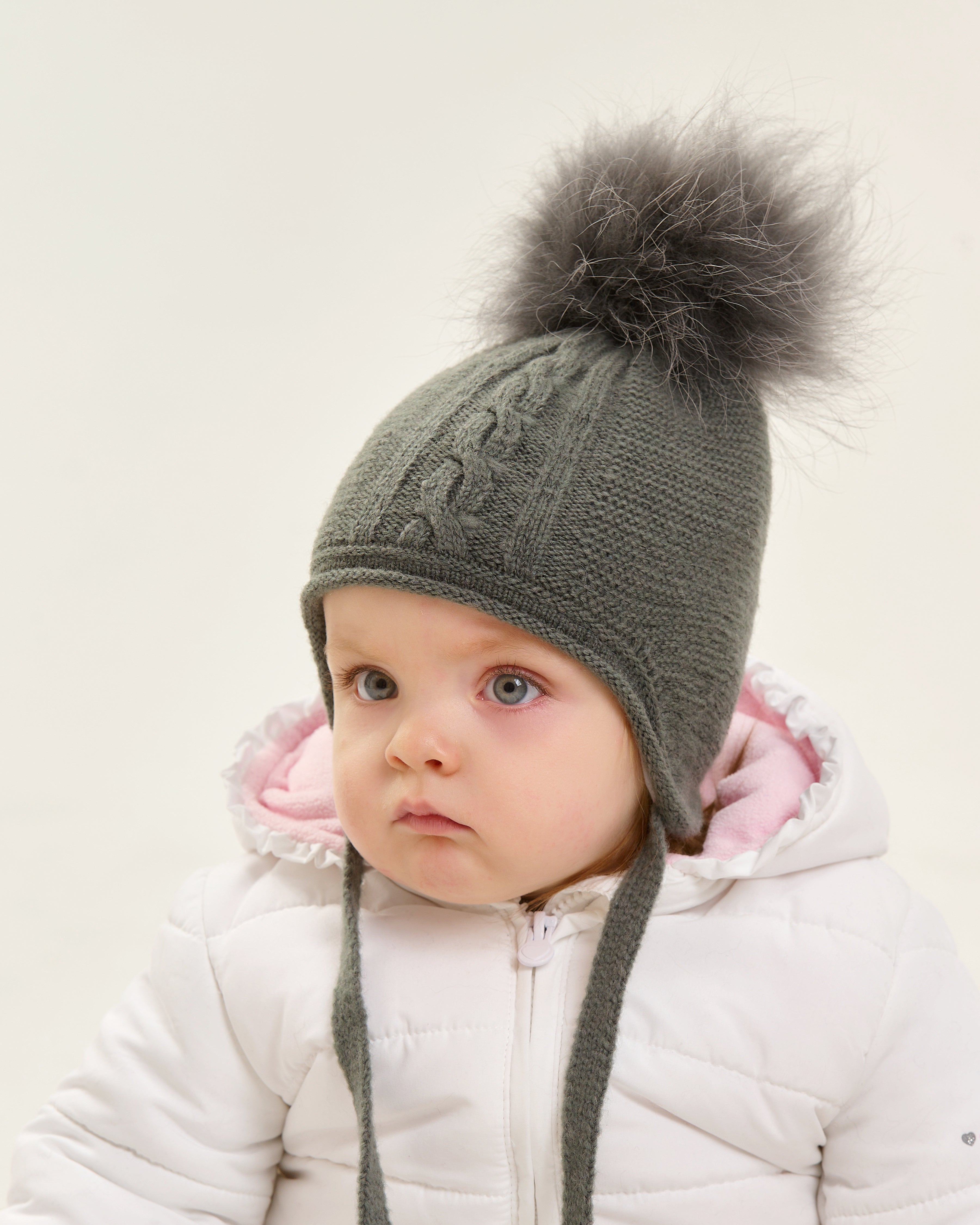 Nikola.45ПЄ (Hat with ties)