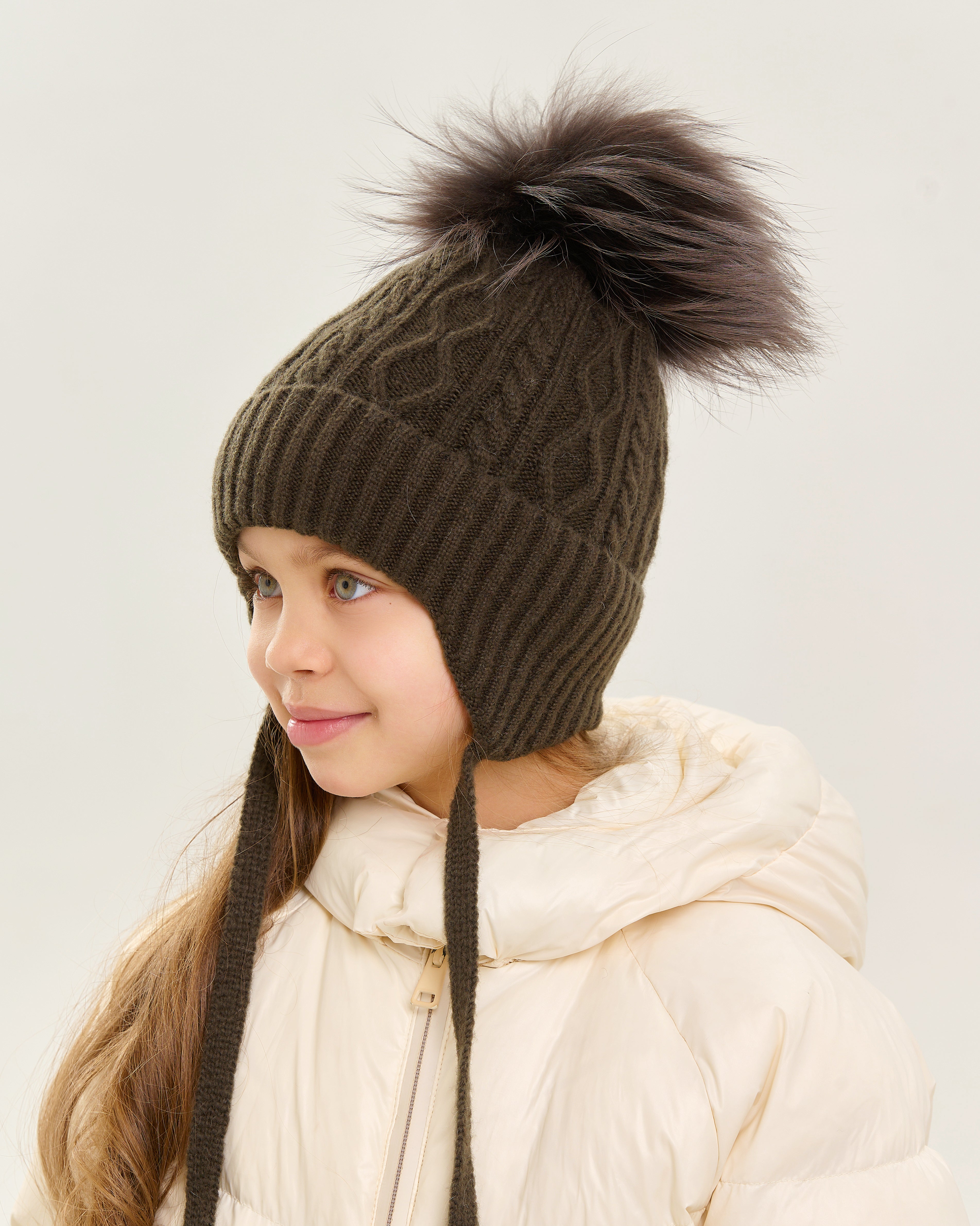 Nikola.64ПЄ (Шапка на завʼязках)